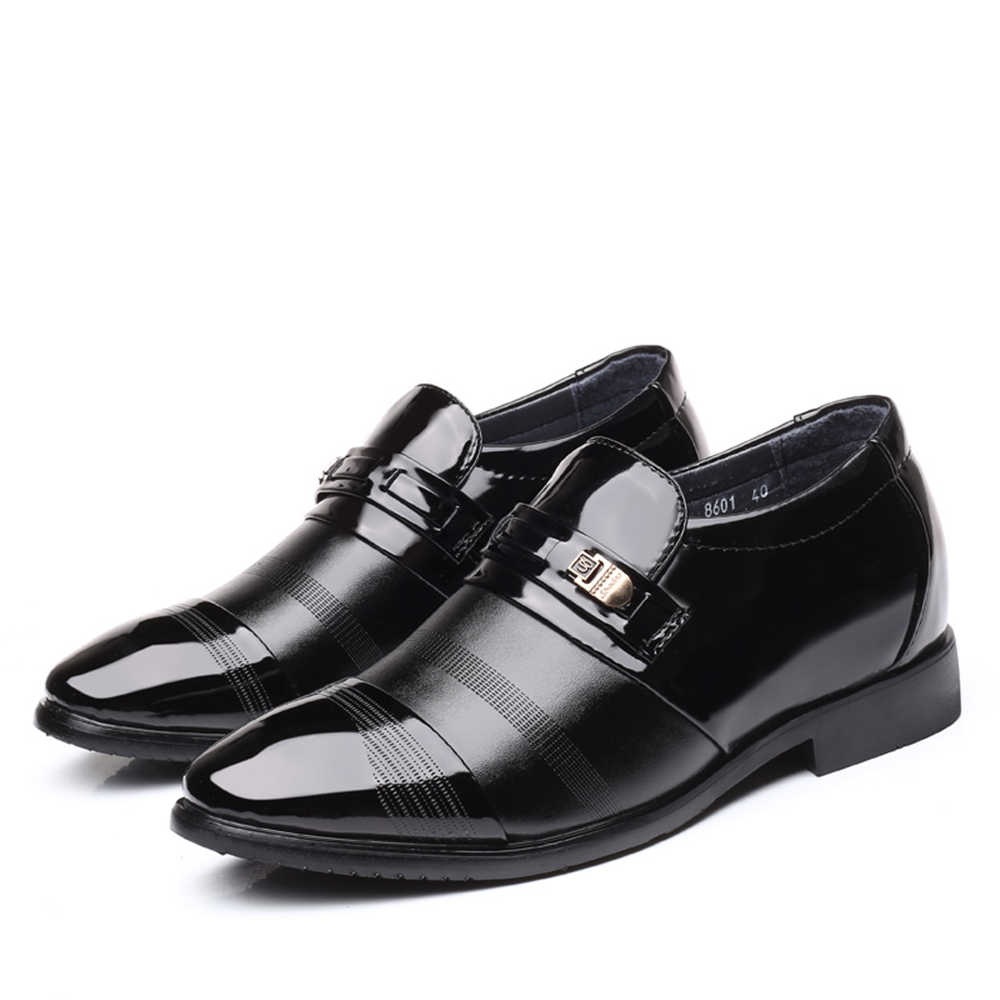 Luxury Men Lifestyle - รองเท้าส้นเตี้ยแบบโมคาซิน รองเท้ากีฬาหลากสี รองเท้าวิ่ง รองเท้าผ้าใบสำหรับผู้ชาย สีดำ ดีไซน์เนอร์